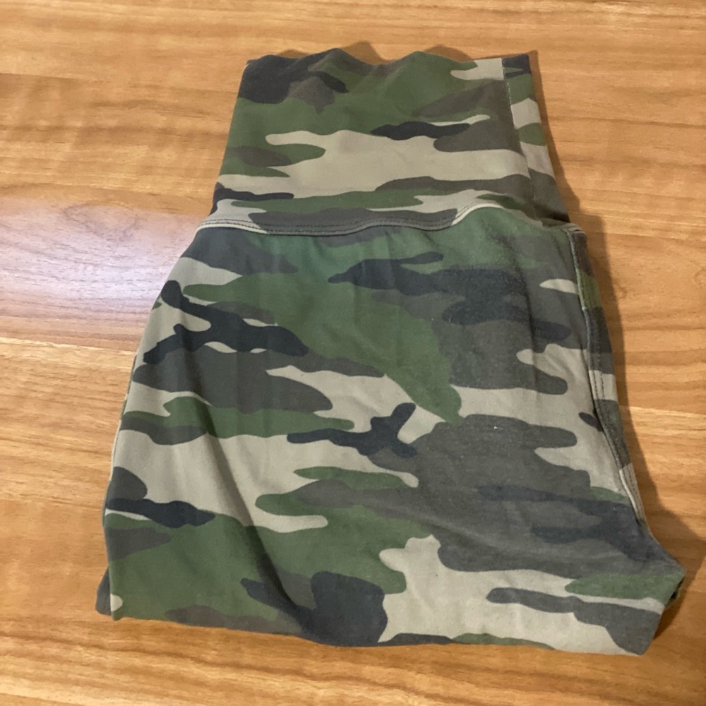 Camo bombshell legging